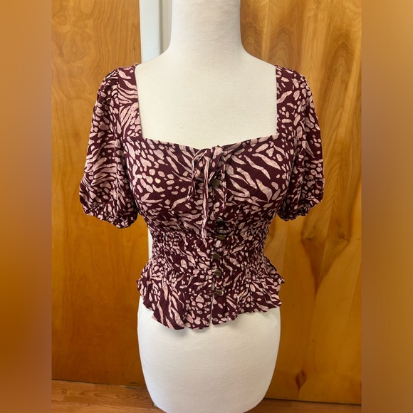 Daisy & Delilah cropped button up peasant top size small - Picture 1 of 6